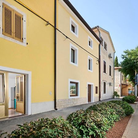 Apartman Ema Novigrad Istria Eksteriør billede